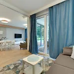 Ina Rent - Tre Mare Aparthotel Danzica