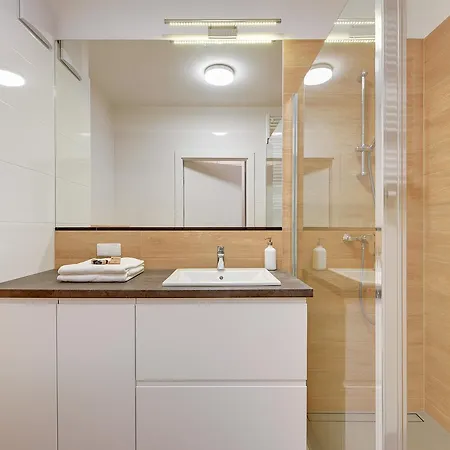 Apartmanhotel Ina Rent - Tre Mare 4*