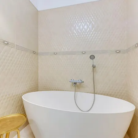 Ina Rent - Tre Mare Apartmanhotel 4*